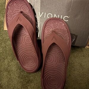 Vionic Burgundy Sandals